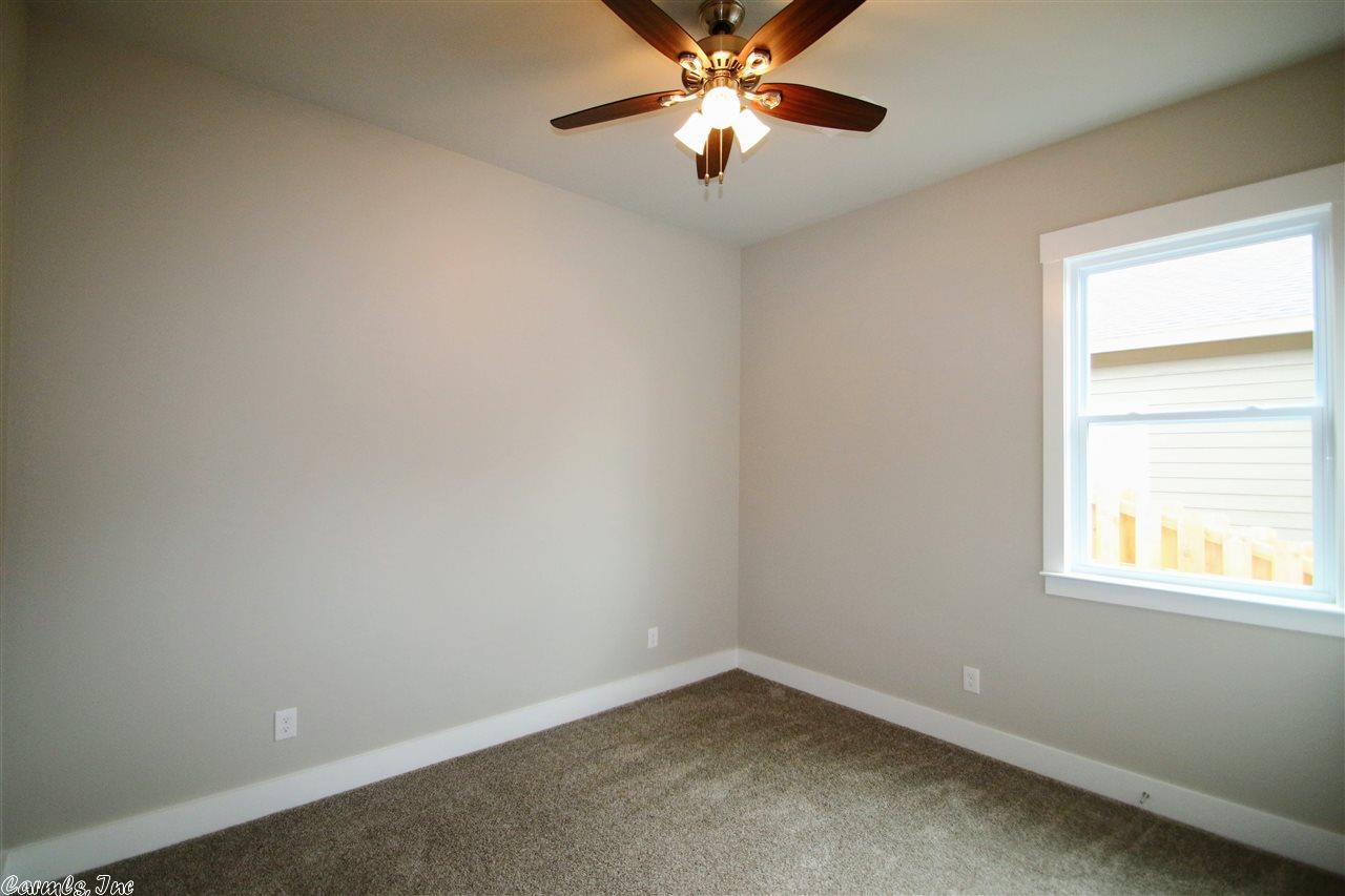 656 Cottage Ln, Benton, AR 72019 photo 17