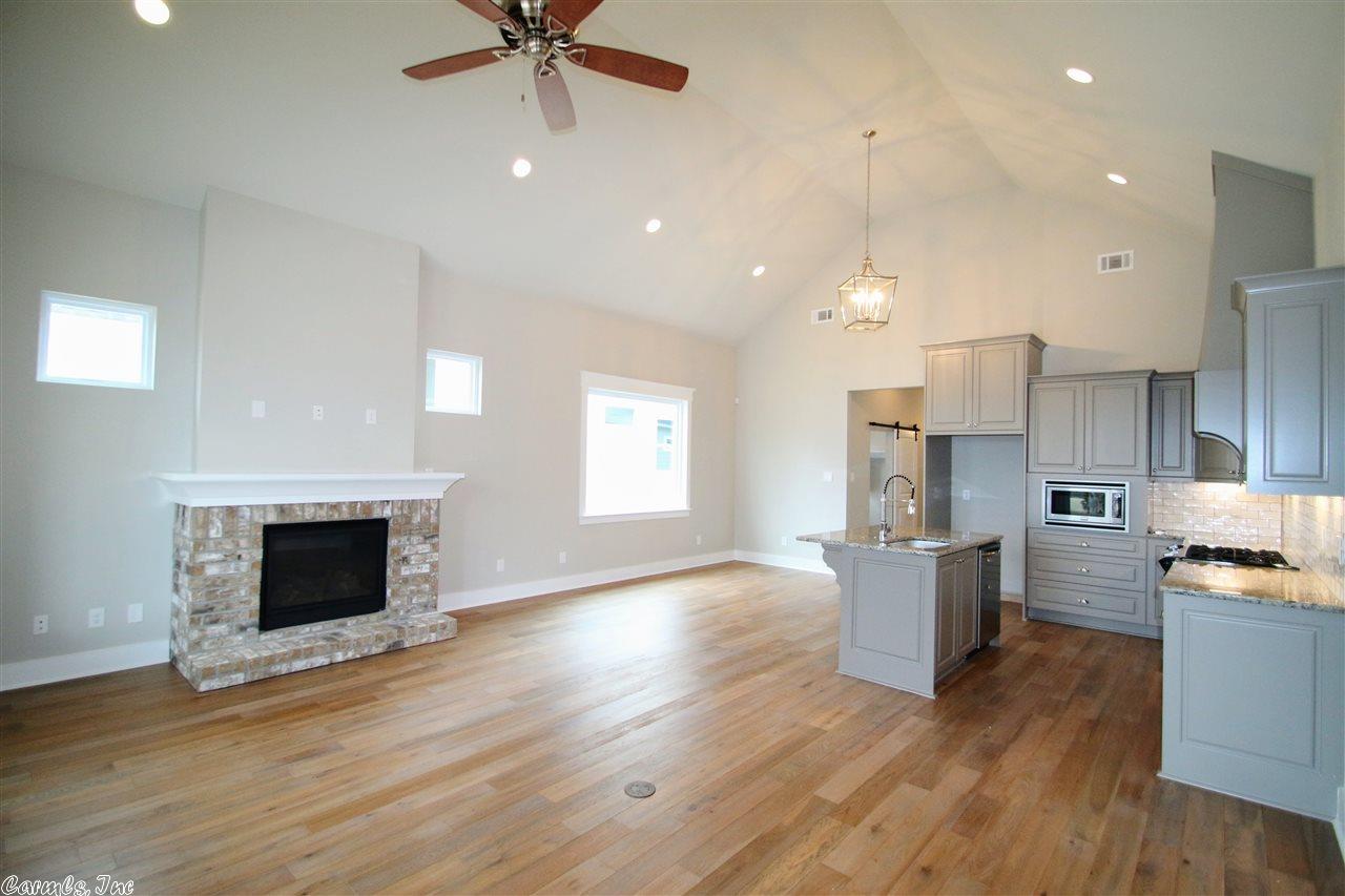 656 Cottage Ln, Benton, AR 72019 photo 15