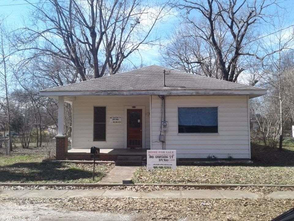 810 Division St, Malvern, AR 72104 photo 1