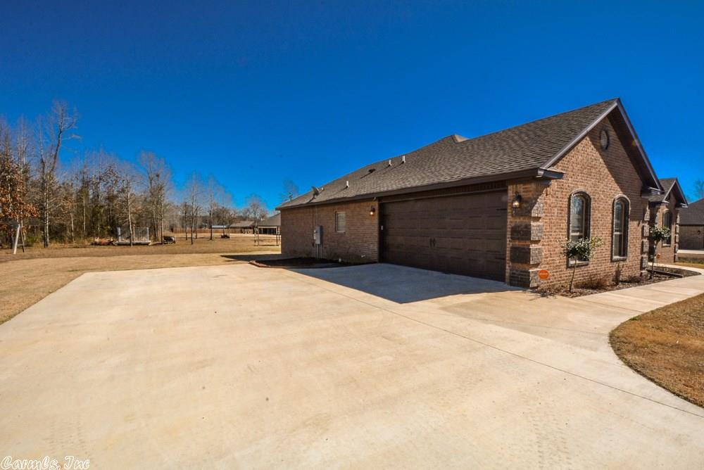 415 Bud Ford Trl, Cabot, AR 72023 photo 2