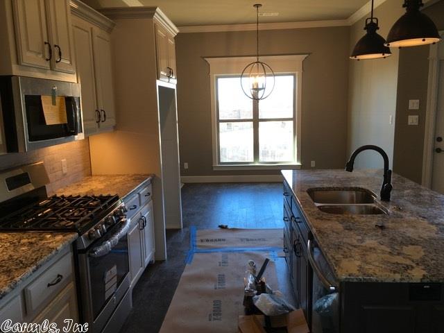 2139 Avondale Dr, Benton, AR 72019 photo 11