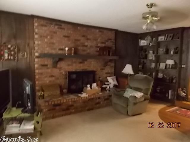 318 Dobbs, Benton, AR 72015 photo 3