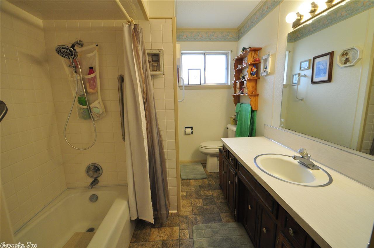 212 Ruth, Benton, AR 72019 photo 12