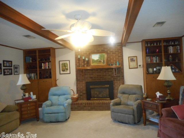 6307 Mayfield Dr, Pine Bluff, AR 71603 photo 2