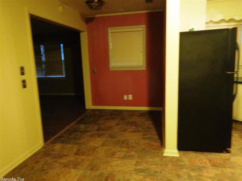 321 E 7th St, Rector, AR 72461 photo 9
