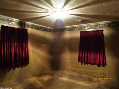 321 E 7th St, Rector, AR 72461 photo 10