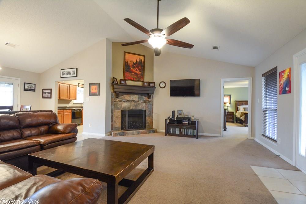 1308 Vanderbuilt Dr, Benton, AR 72019 photo 5