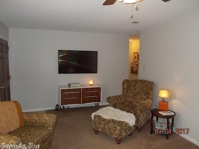 32 Crain Dr, Bryant, AR 72022 photo 3