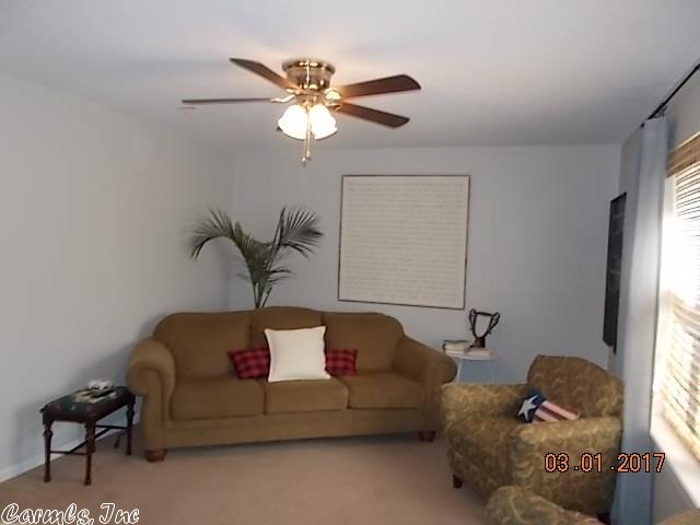 32 Crain Dr, Bryant, AR 72022 photo 2