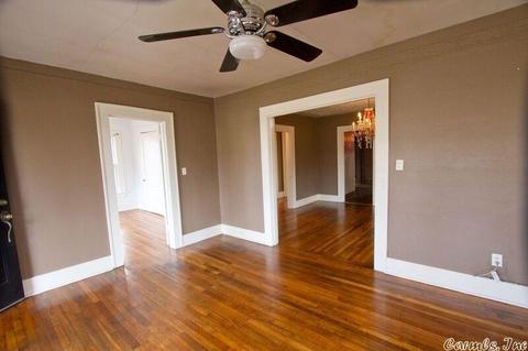 409 Center St, Conway, AR 72034 photo 7