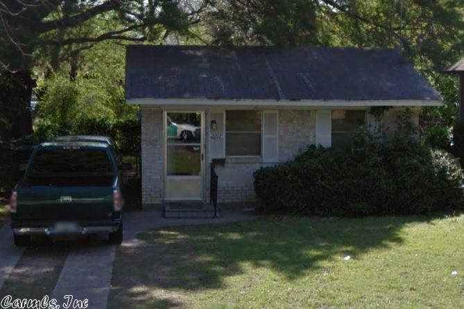 2217 S Spruce St, Pine Bluff, AR 71601 photo 1