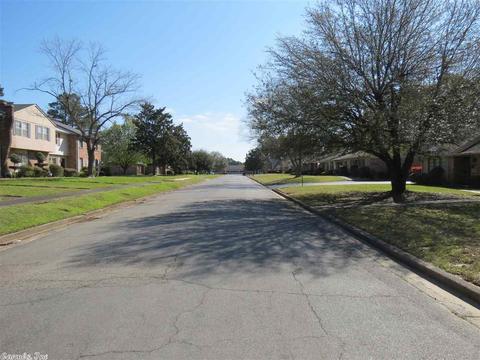 614 Greenbriar Dr, Pine Bluff, AR 71603 photo 7