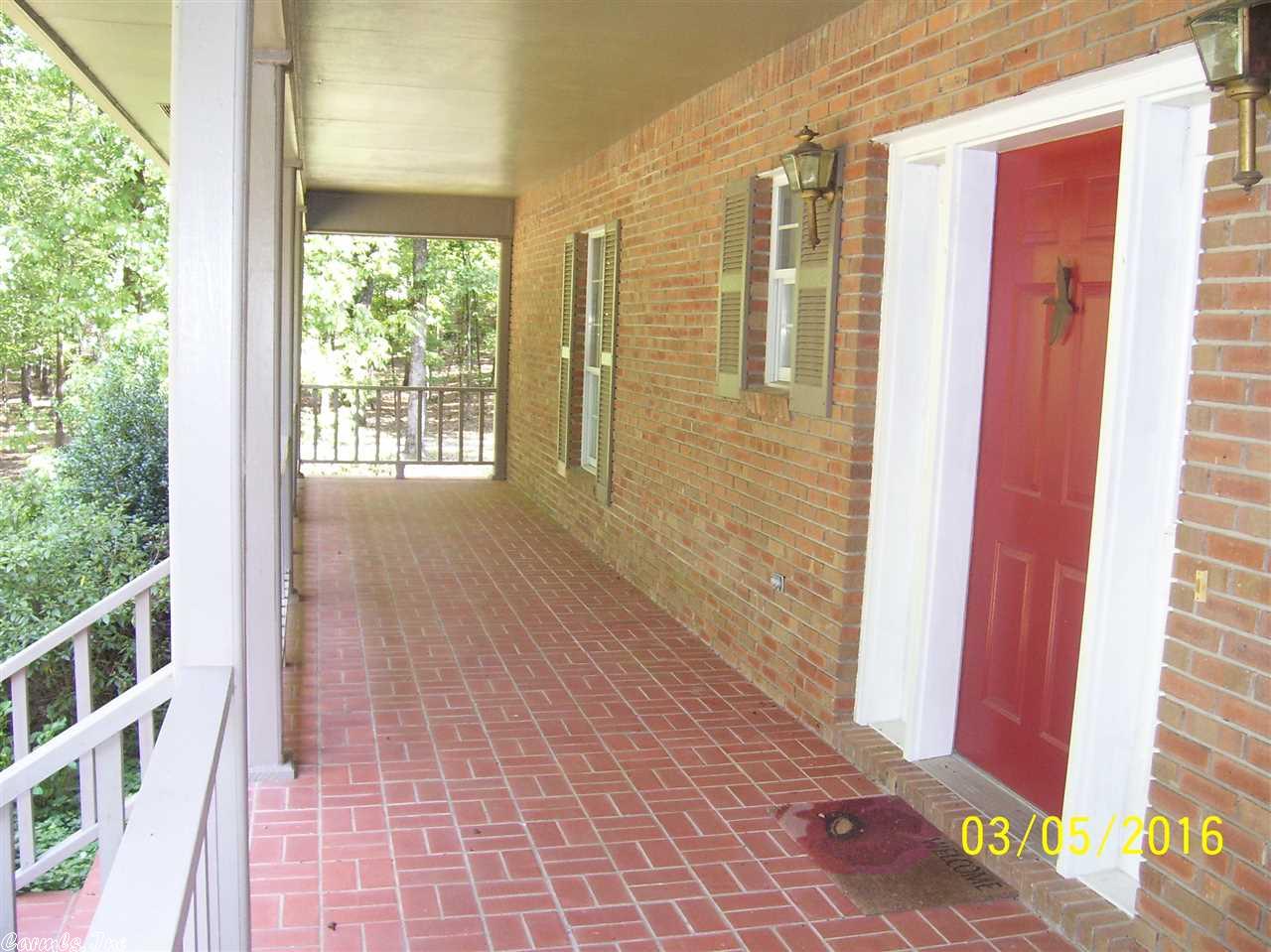 6814 Village Dr, Pine Bluff, AR 71603 photo 2