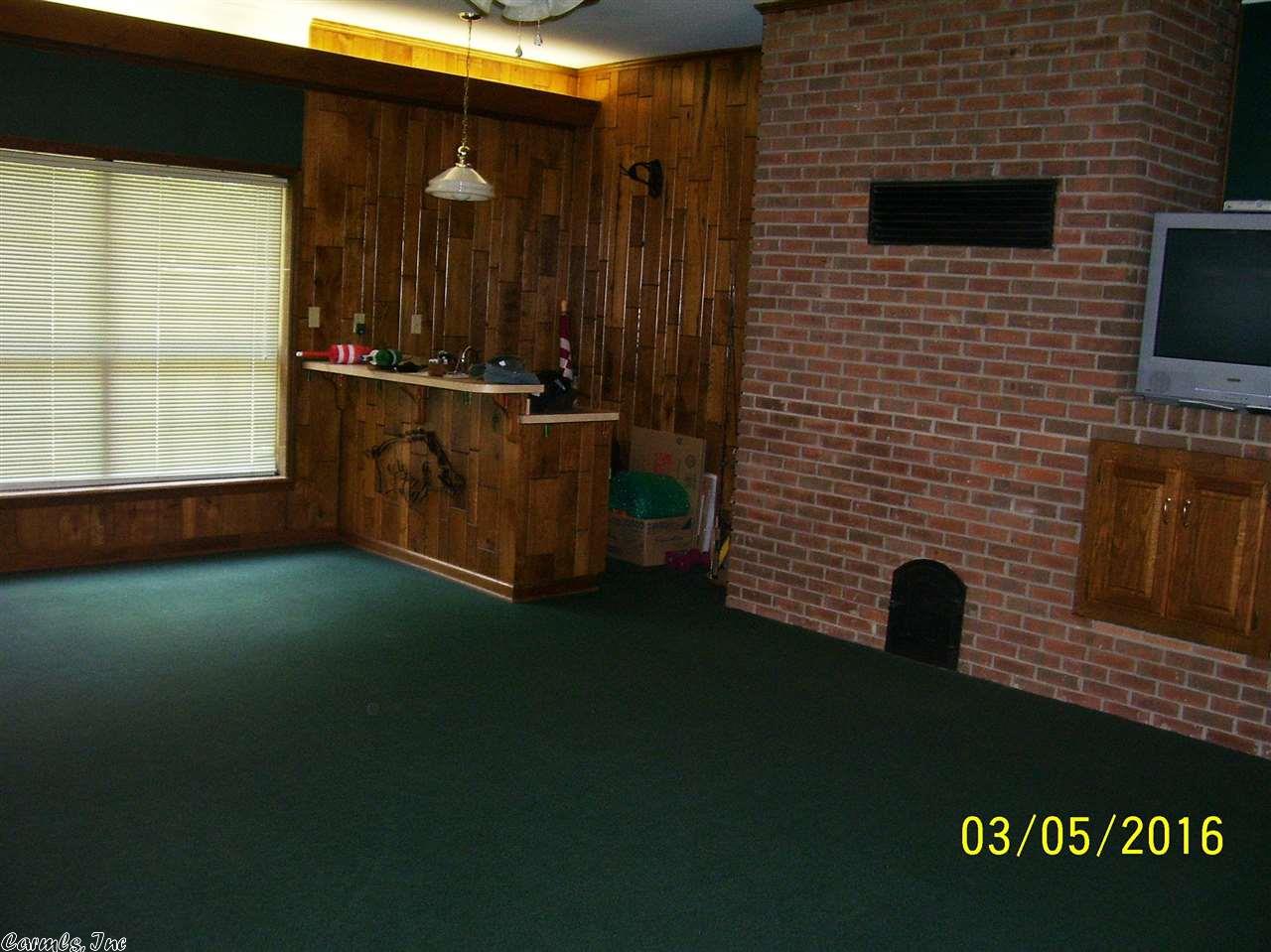 6814 Village Dr, Pine Bluff, AR 71603 photo 9