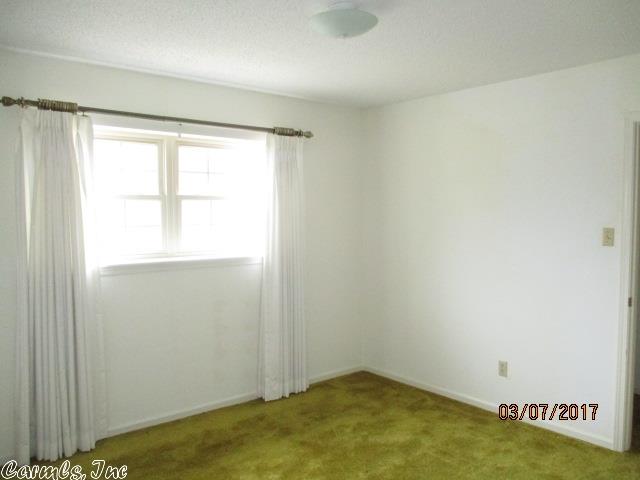 10 Kensington Cv, Pine Bluff, AR 71603 photo 9