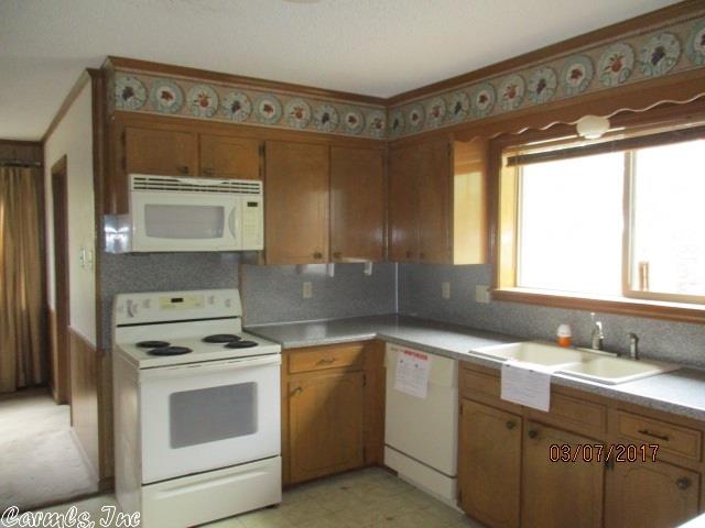 10 Kensington Cv, Pine Bluff, AR 71603 photo 2