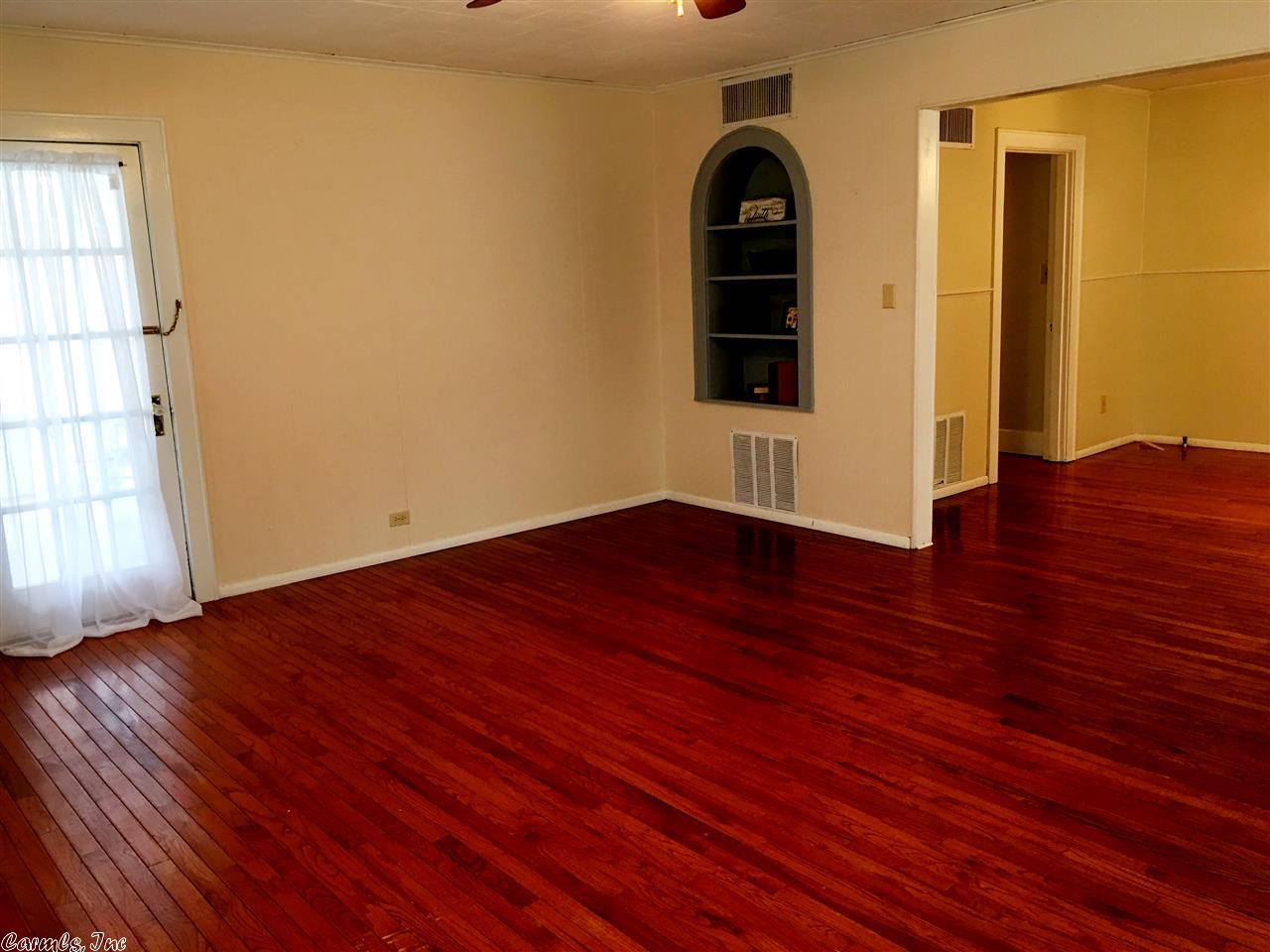 1212 School St, Malvern, AR 72104 photo 4