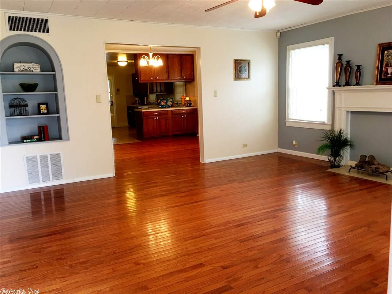 1212 School St, Malvern, AR 72104 photo 3