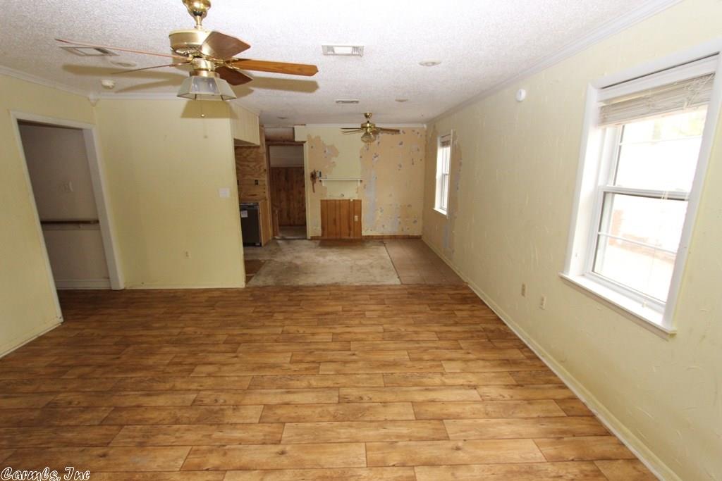 524 1st Ave, Conway, AR 72032 photo 9