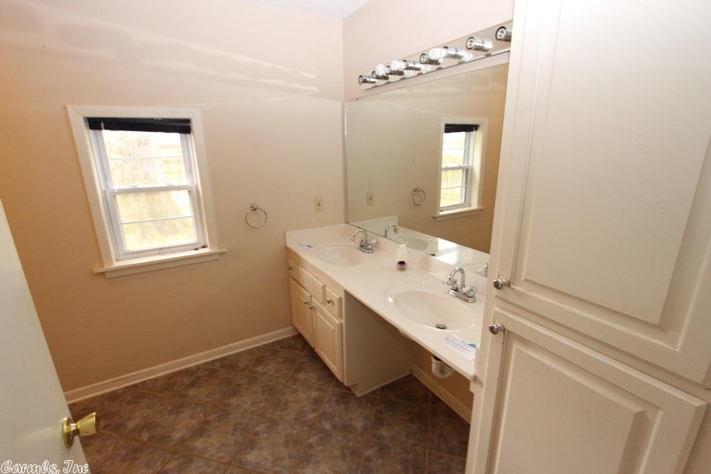 524 1st Ave, Conway, AR 72032 photo 30