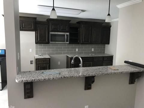 704 Heights, Benton, AR 72019 photo 2