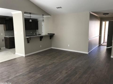 704 Heights, Benton, AR 72019 photo 3