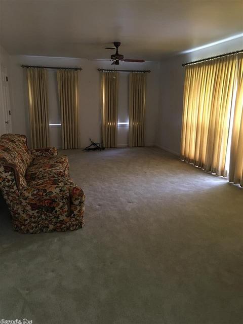 104 Friendswood, Pine Bluff, AR 71603 photo 8