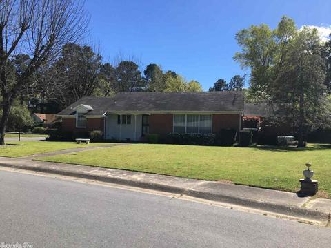 104 Friendswood, Pine Bluff, AR 71603 photo 1