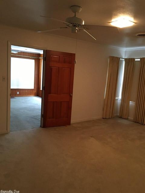 104 Friendswood, Pine Bluff, AR 71603 photo 6