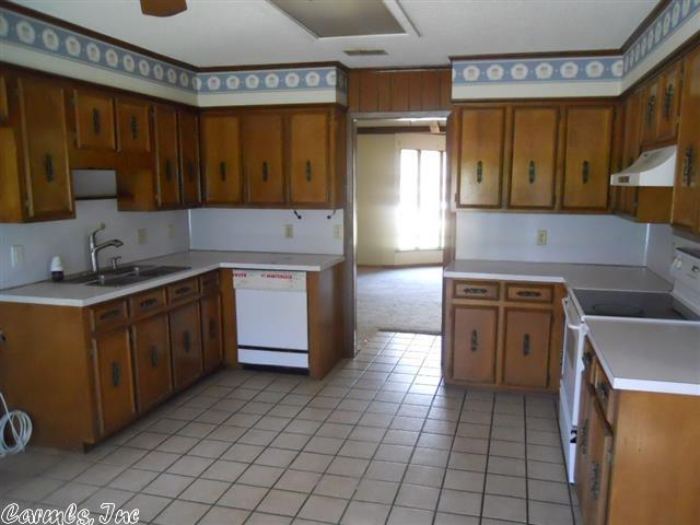 2504 Creekview Ln, White Hall, AR 71602 photo 11