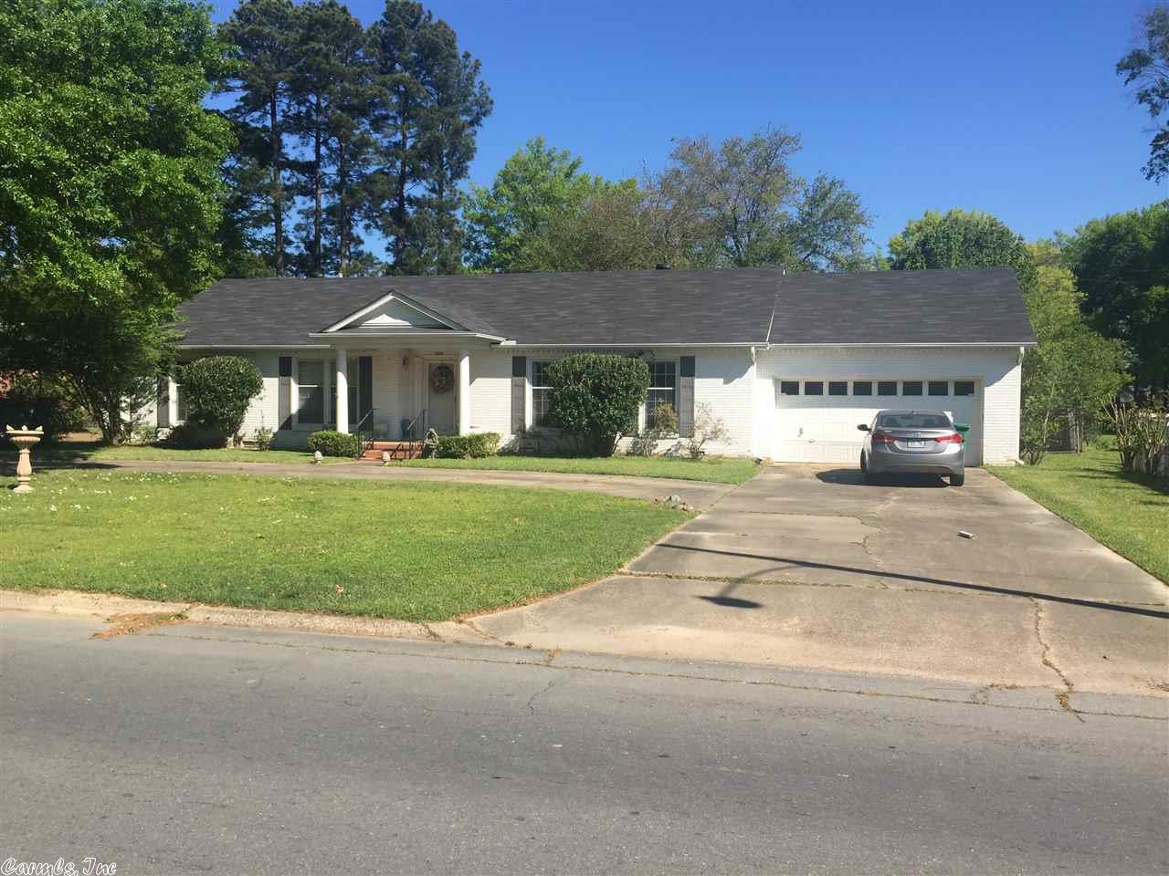 2005 W 42nd, Pine Bluff, AR 71603 photo 1