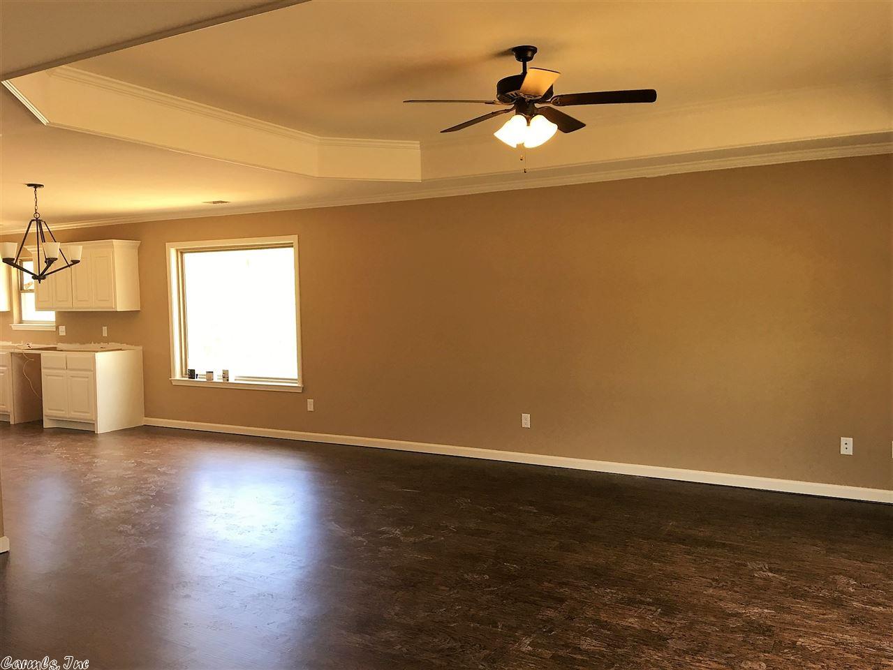 1009 Colt Trl, Benton, AR 72019 photo 4