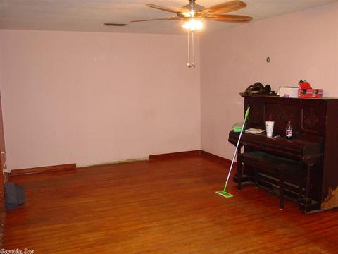 811 Spangle, Benton, AR 72015 photo 29