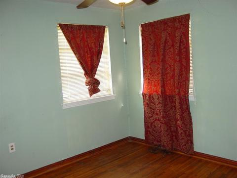 811 Spangle, Benton, AR 72015 photo 15