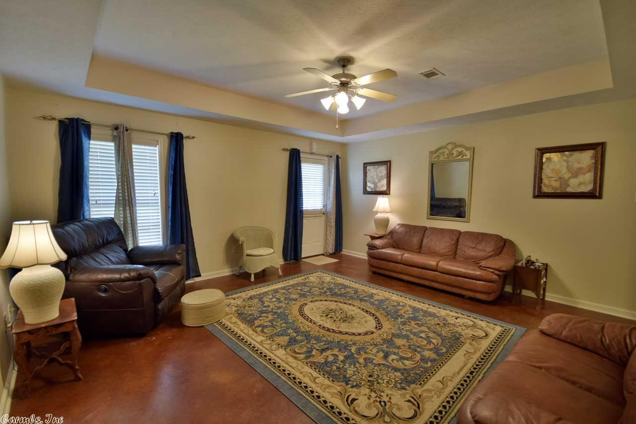 63 E Main St, Greenbrier, AR 72058 photo 8