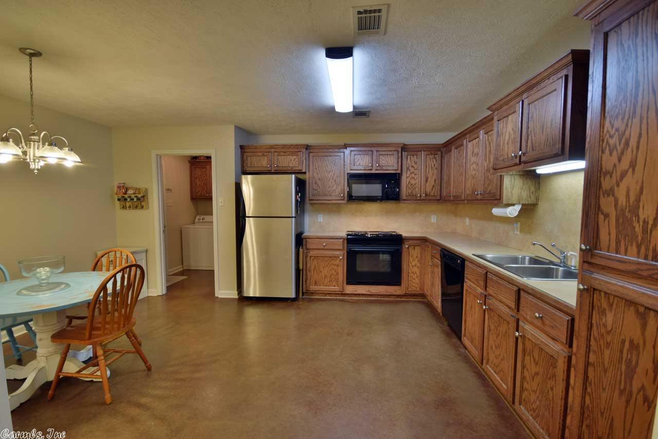 63 E Main St, Greenbrier, AR 72058 photo 9