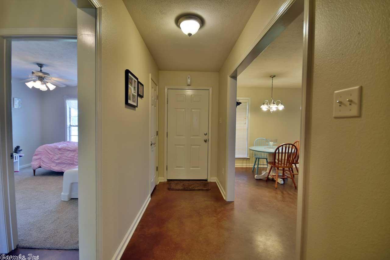 63 E Main St, Greenbrier, AR 72058 photo 4