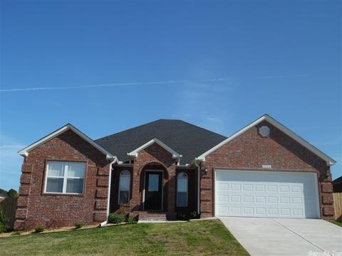 2720 Plateau Dr, Conway, AR 72032 photo 1