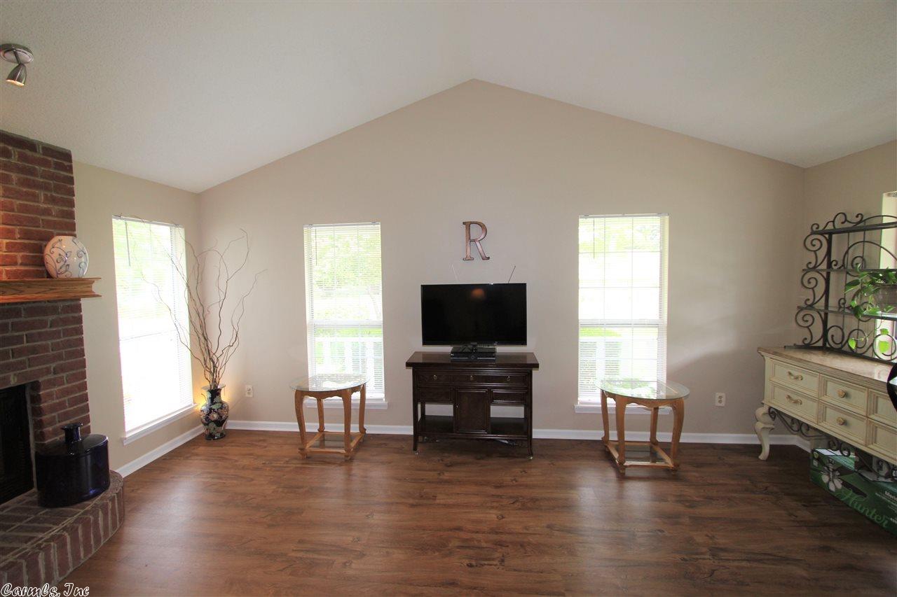 1205 Edgewood Dr, Bryant, AR 72022 photo 4