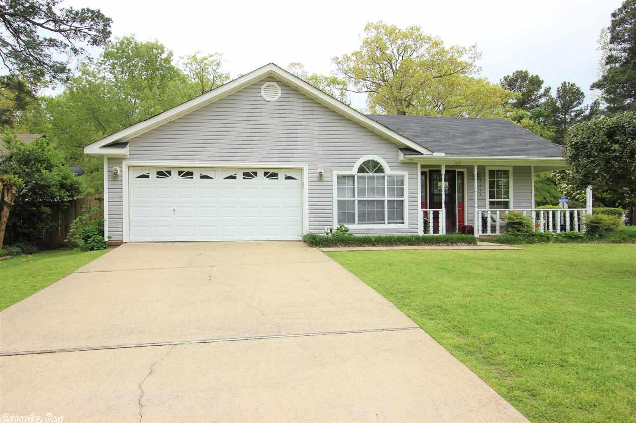 1205 Edgewood Dr, Bryant, AR 72022 photo 1