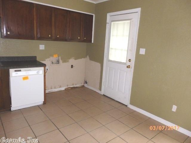 1209 3rd St, Trumann, AR 72472 photo 4
