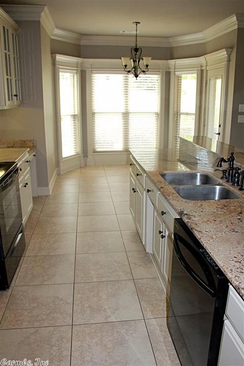 11 Algonquin Ct, Cabot, AR 72023 photo 5