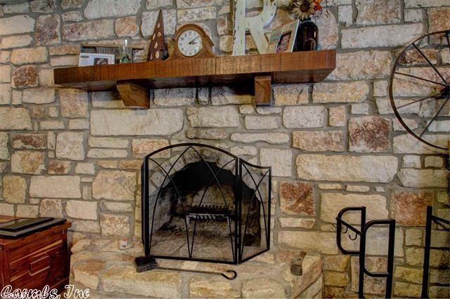 2210 Independence, Conway, AR 72034 photo 6
