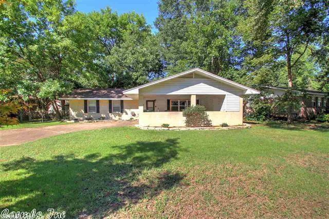 2210 Independence, Conway, AR 72034 photo 3