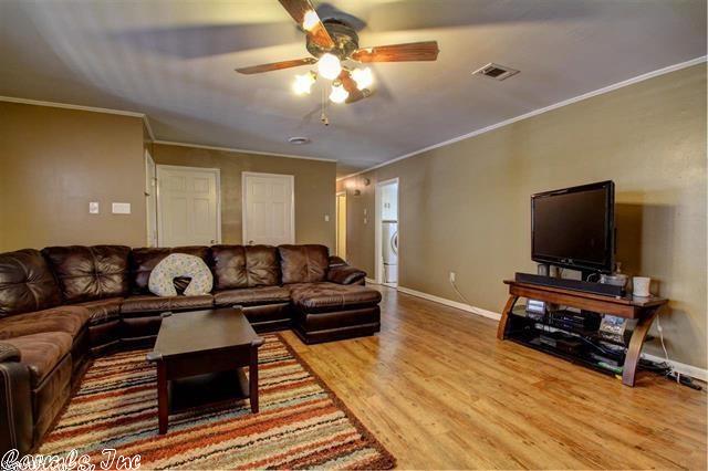 2210 Independence, Conway, AR 72034 photo 9