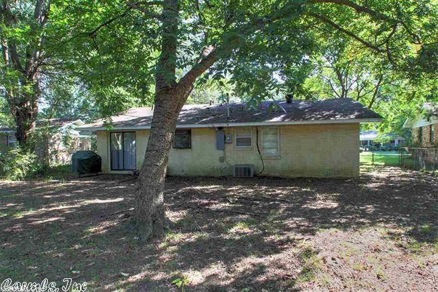 2210 Independence, Conway, AR 72034 photo 27