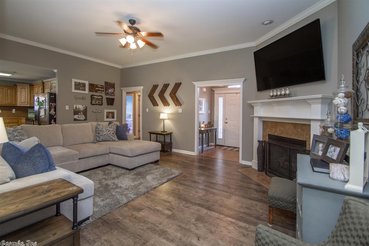 2201 Henry, Bryant, AR 72022 photo 4