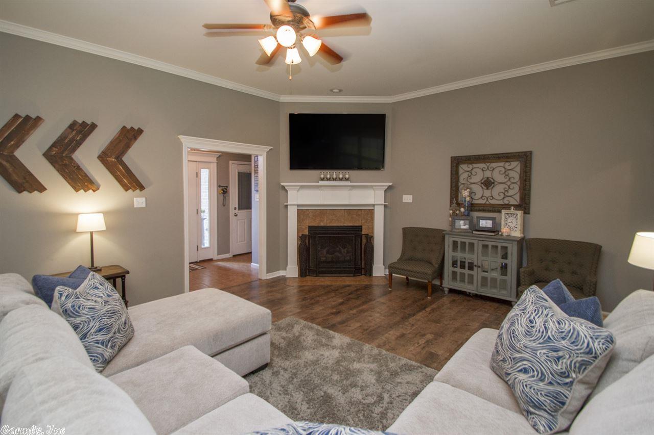 2201 Henry, Bryant, AR 72022 photo 5