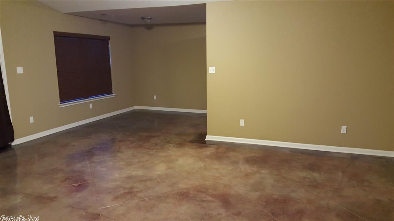 224 Iris St, Haskell, AR 72015 photo 3