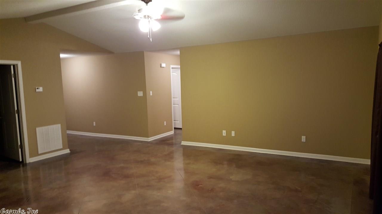 224 Iris St, Haskell, AR 72015 photo 2